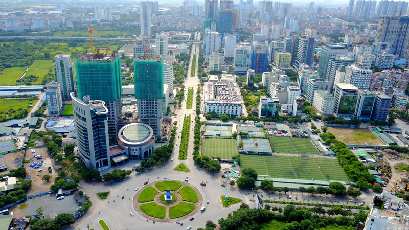 
Chính phủ Việt Nam mạnh tay đầu tư phát triển cơ sở hạ tầng, chiếm khoảng 9 - 10% GDP hàng năm vào giao thông, năng lượng, vệ sinh, điện nước…
