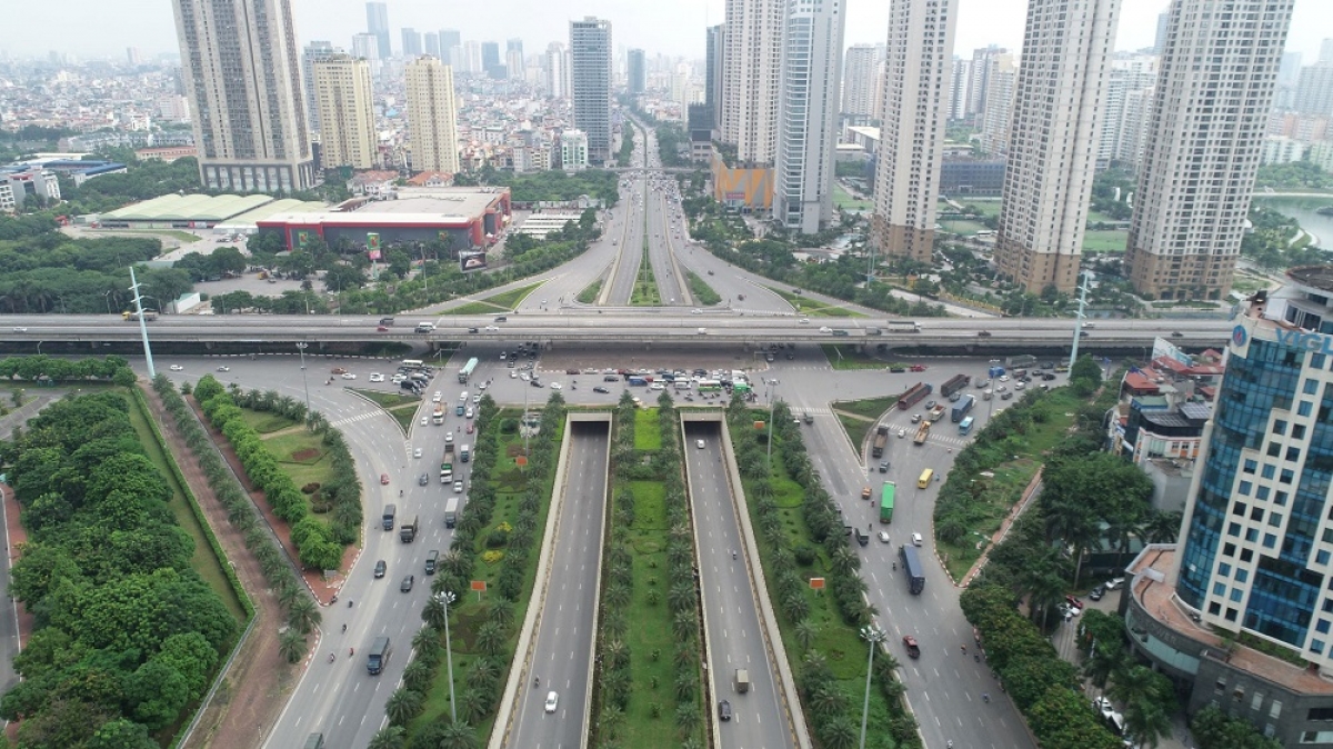 
Trước bối cảnh thị trường bất động sản nhiều biến động như hiện tại, có nên mua đất cơ sở hạ tầng hay không? Ảnh minh họa
