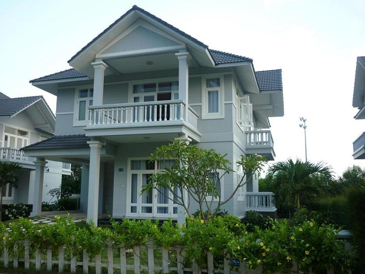 
Mẫu nhà cấp 3 mái ngói truyền thống chính là kiểu nhà mang đậm tinh thần văn hóa và kiến trúc Việt.&nbsp;Ảnh minh họa
