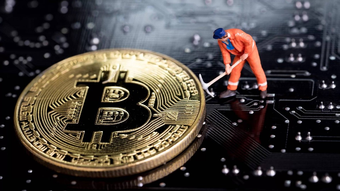 Bitcoin “leo đỉnh”, giới chuyên gia nhận định ra sao?
