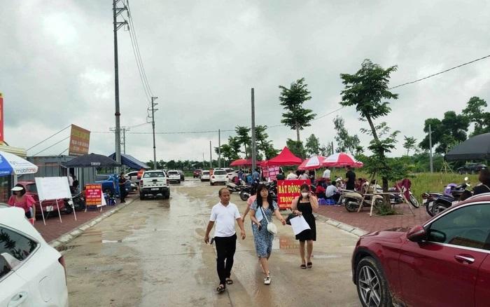 Đất đấu giá tại nhiều quận huyện của Hà Nội thu hút sự quan tâm của nhiều người. (Ảnh minh họa)