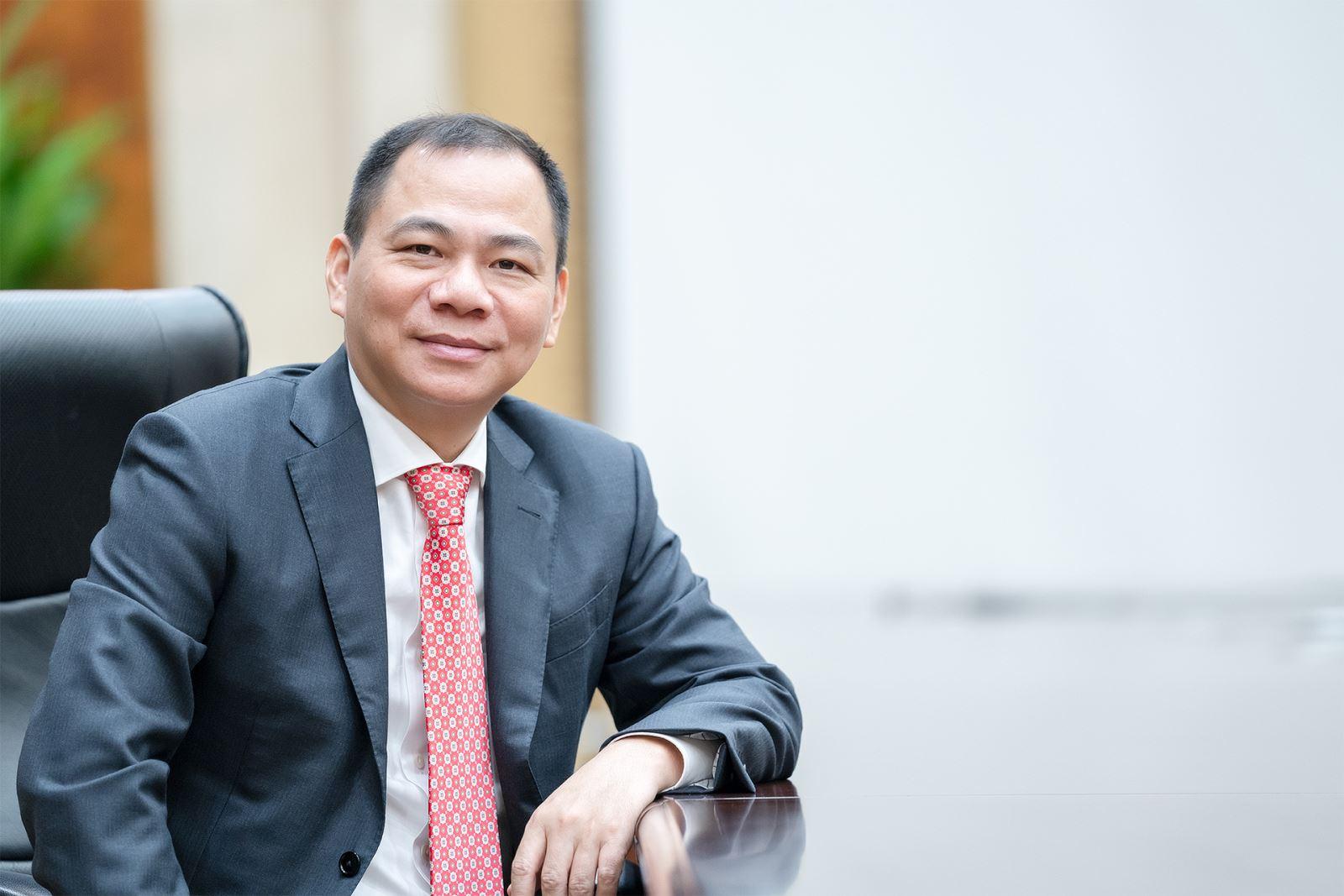 Trong suốt năm 2023, ông Vượng đã không nhận thù lao và đây cũng không phải là lần đầu mà những năm trước đó ông Vượng cũng không có lương