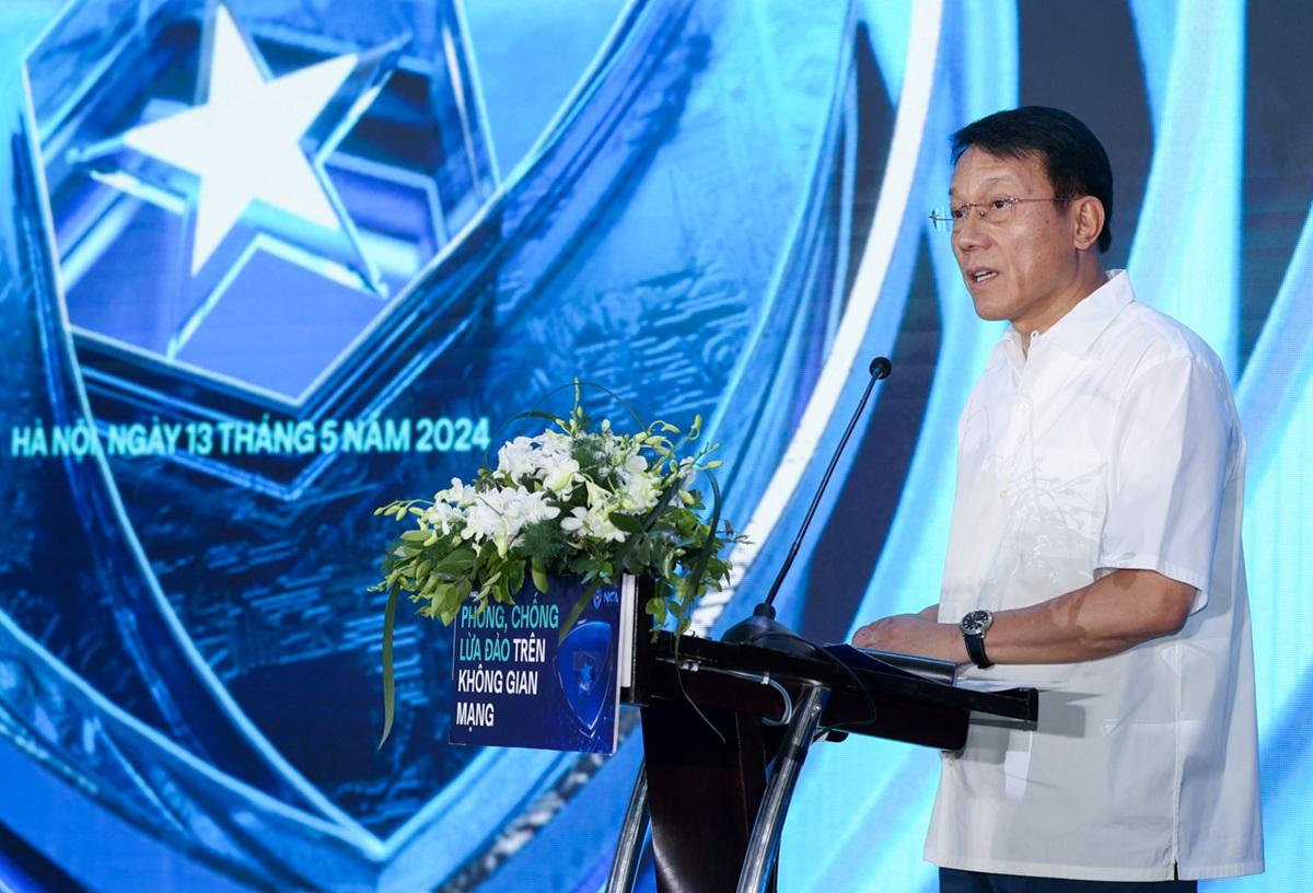 Thứ trưởng Bộ Công an Lương Tam Quang phát biểu