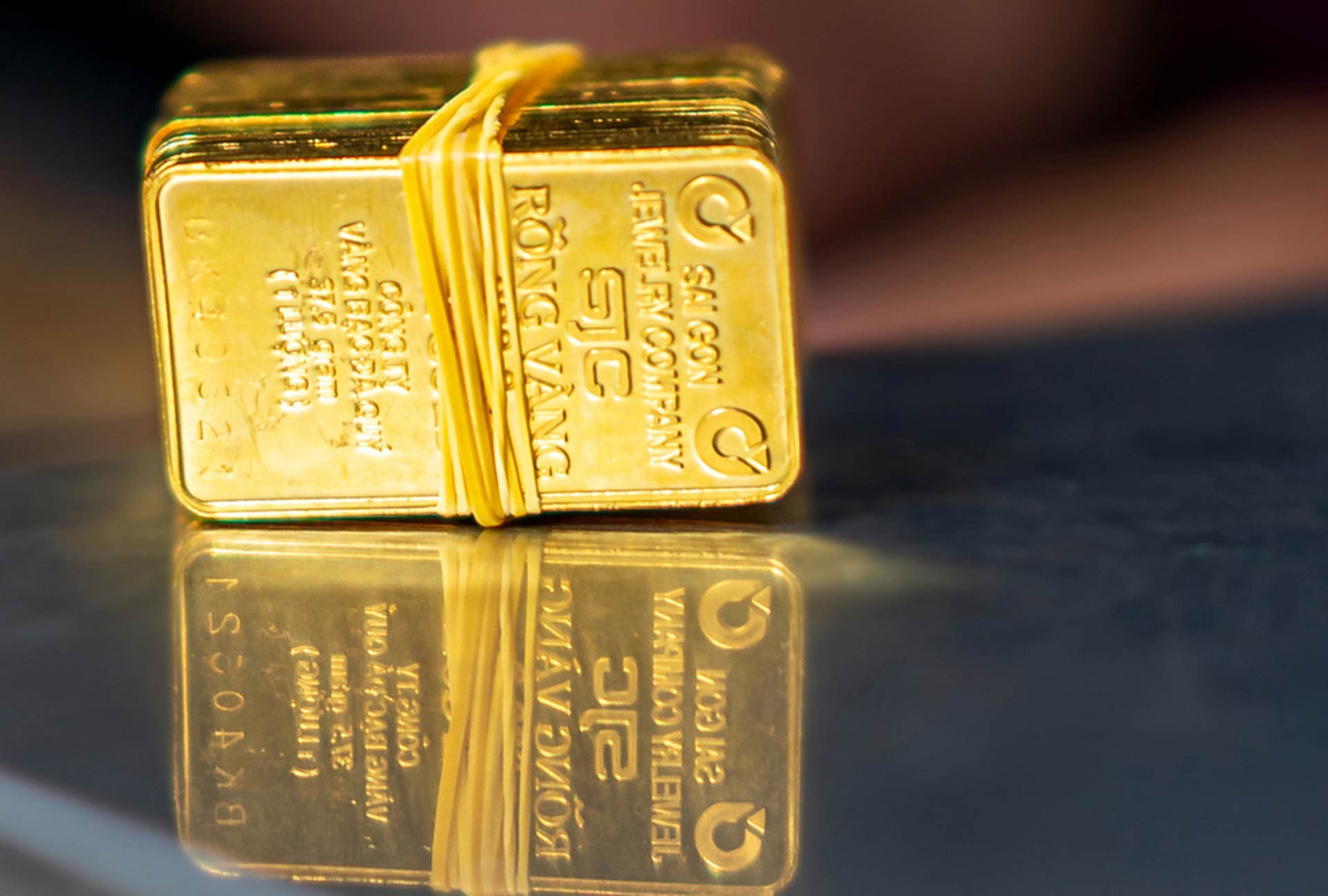 
Mỗi miếng vàng bán ra tại các ngân hàng đều được quản lý bằng số seri đính kèm với căn cước công dân của người mua
