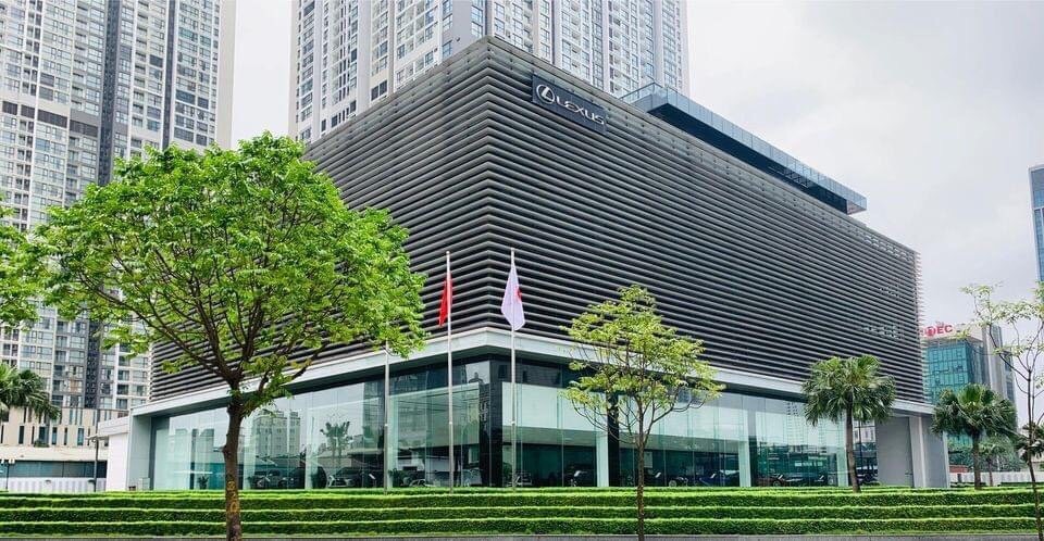 



Liên minh HTX Việt Nam cho Công ty CP Lexus Thăng Long thuê tòa nhà 6 tầng để hoạt động kinh doanh

