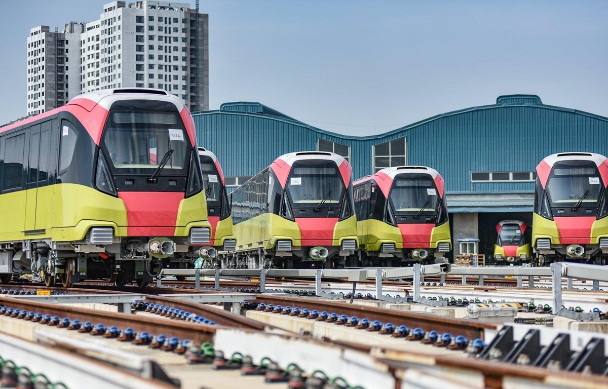 
Hà Nội đang đề xuất thực hiện đầu tư đường sắt đô thị theo 3 phân kỳ (Ảnh: Đại đoàn kết)
