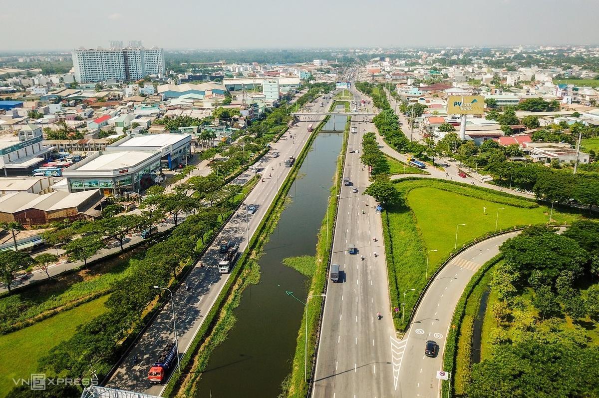 Thanh khoản của thị trường bất động sản sẽ tập trung các vùng lân cận, có cơ hội phục hồi sớm nhất.&nbsp;(Ảnh: VNExpress)