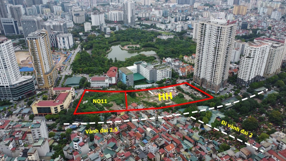 
Khu đất NO11 và HH tại Khu đô thị mới Dịch Vọng nằm kề bên đường Vành đai 2.5 (Ảnh: Thủy Long - Vietnammoi)
