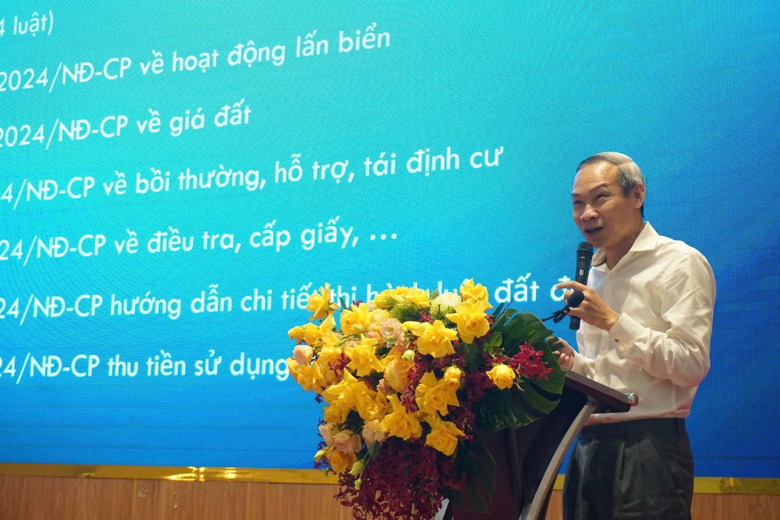 Ông Phan Đức Hiếu, Ủy viên thường trực Ủy ban kinh tế Quốc hội, nếu chỉ dùng Luật Đất đai trong việc xác định giá trị sử dụng đất thì giá đất chỉ có tăng không giảm
