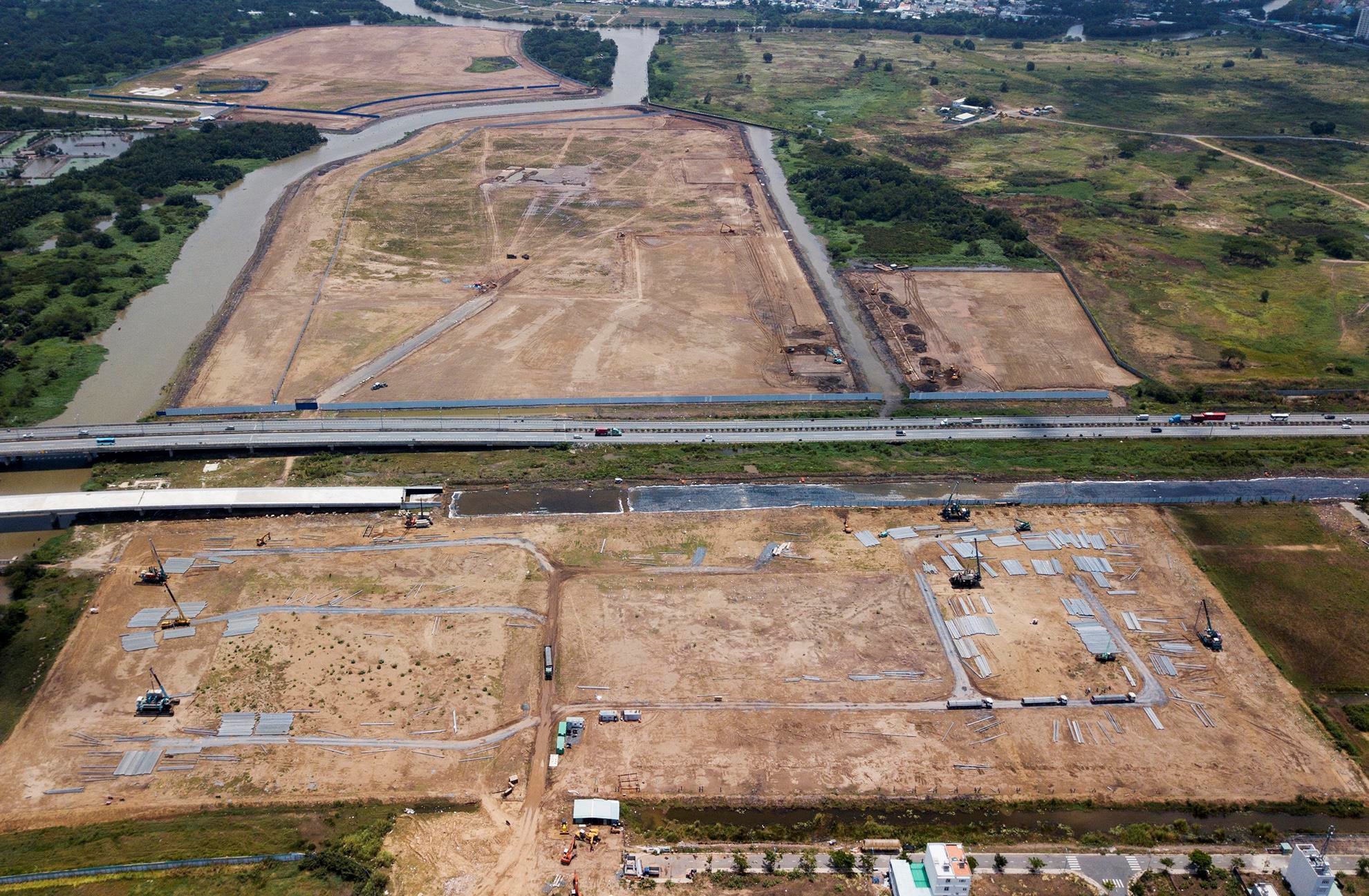 
Nhiều khách hàng đã ký hợp đồng nguyên tắc tại Gem Riverside bày tỏ sự không hài lòng khi chủ đầu tư đơn phương thanh lý hợp đồng
