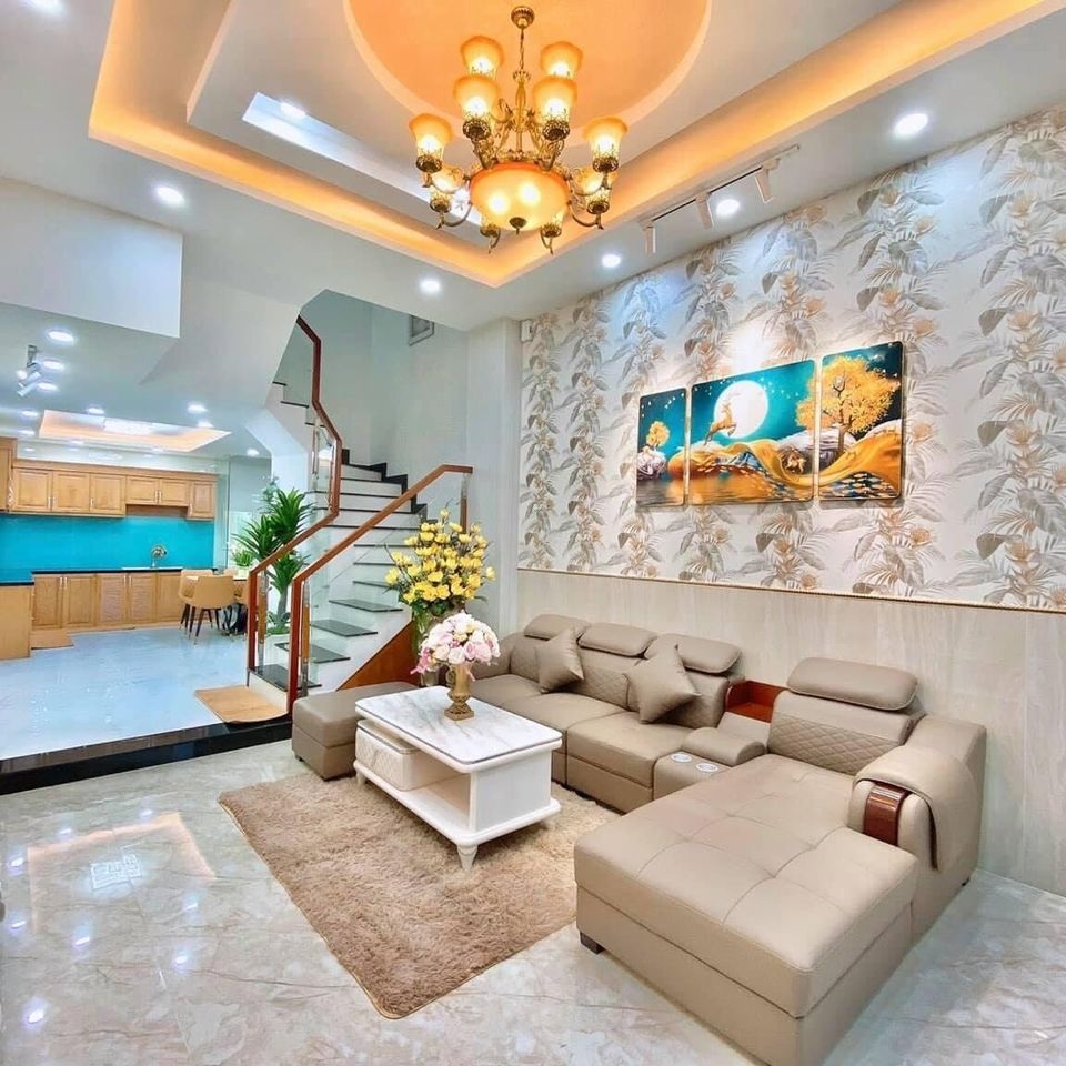 
Nhà Mặt Tiền Q Tân Bình
