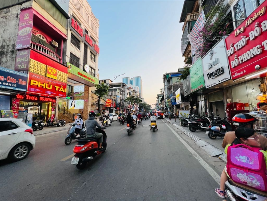 
Khu vực Bạch Mai – Tuyến phố kinh doanh sầm uất

