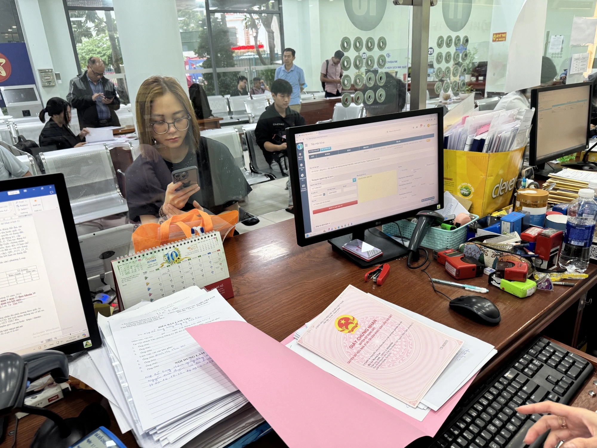 
Thủ tục và quy trình làm sổ hồng lần đầu năm 2026
