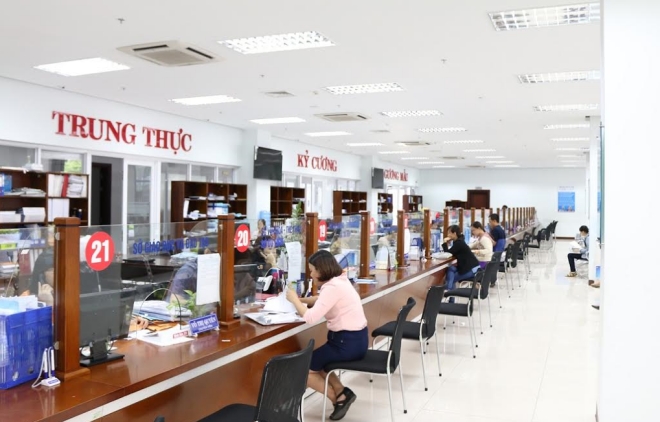 
Hồ sơ sang tên sổ đỏ có thể được nộp tại văn phòng đăng ký đất đai hoặc bộ phận một cửa địa phương.
