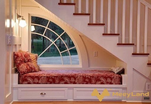 
Ảnh 6: Giường ngủ dưới gầm cầu thang là đại kị cần tránh.(Nguồn Internet)
