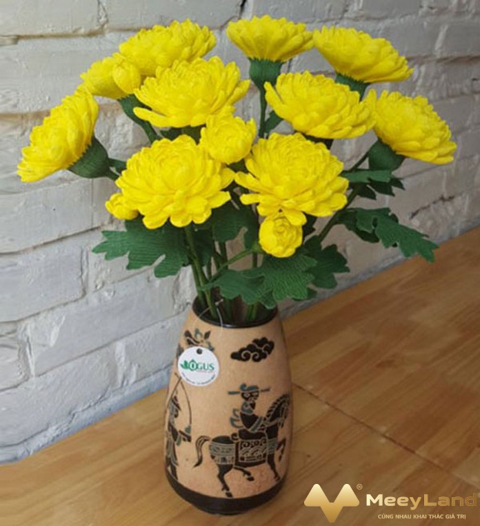
Ảnh 3: Kiểu cắm hoa cúc vàng dạng dạng tỏa đều (Nguồn: Meeyland.com)
