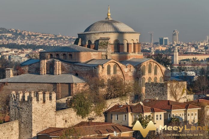 
	Ảnh 4: Kiến trúc Byzantine là một trong những phong cách kiến trúc châu âu xuất hiện sau năm 330 sau Công nguyên (Nguồn: Internet)
	