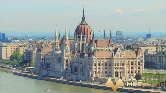 
	Ảnh 13: Toà Nghị viện Hungary, Budapest – Hungary (Nguồn: Internet)
	