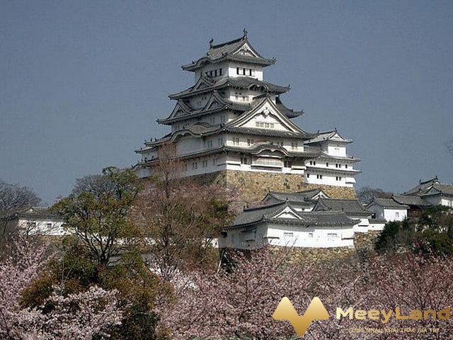 
Ảnh 1: Lâu đài Himeji Nhật Bản (Nguồn: Meeyland.com)
