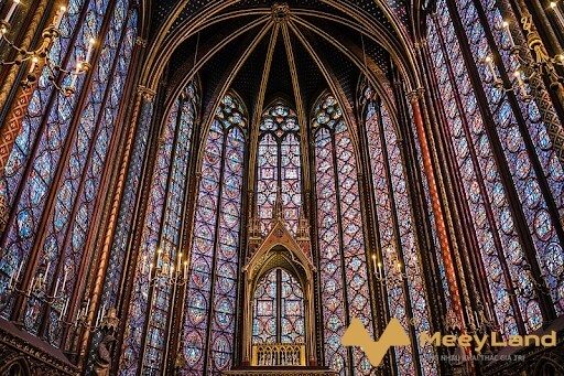 
Mái vòm đặc trưng của trường phái Gothic
