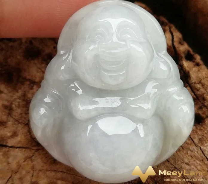 
Ảnh 4: Tượng Phật màu trắng xám phù hợp với gia chủ mệnh Kim (Nguồn: Meeyland.com)
