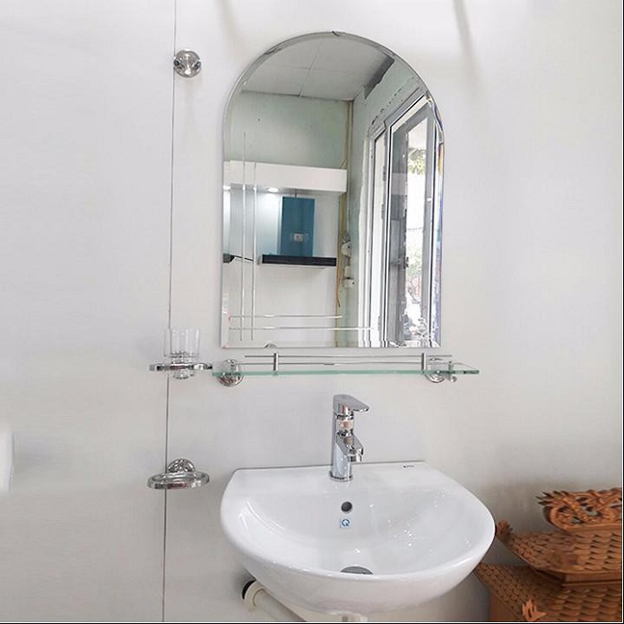  Ảnh 5: Gương treo tường nhà vệ sinh giúp căn phòng có cảm giác rộng hơn