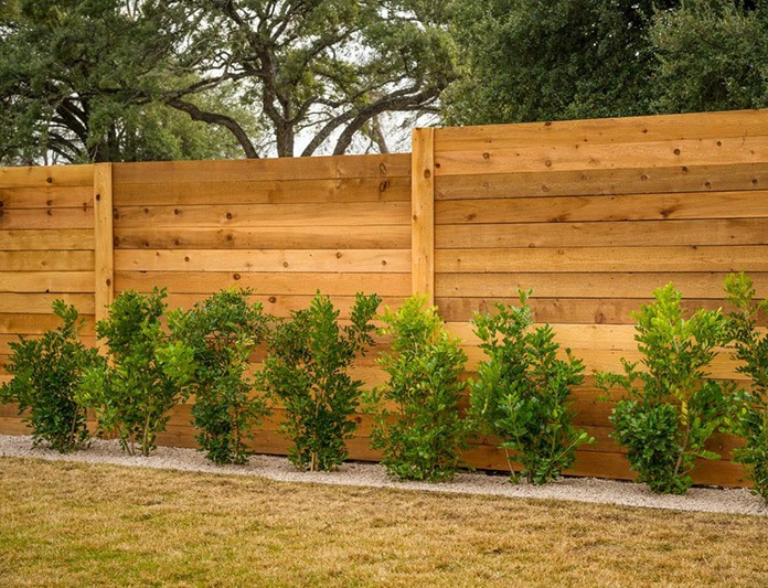 
Ảnh 11: Hàng rào bằng gỗ với phong cách hướng về thiên nhiên
