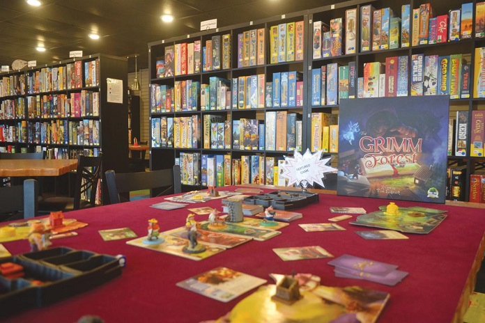 
Hình 25: Quán cafe nhỏ là địa điểm lý tưởng để chơi boardgame
