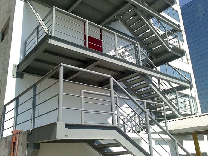 
5. Tiêu chuẩn về kích thước thang thoát hiểm nhà cao tầng
