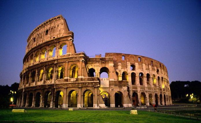  Ảnh 5: Đấu trường Coliseum được sử dụng cho các cuộc thi võ sĩ giác đấu, những cuộc săn lùng, các trận đánh, cuộc săn lùng và hành quyết