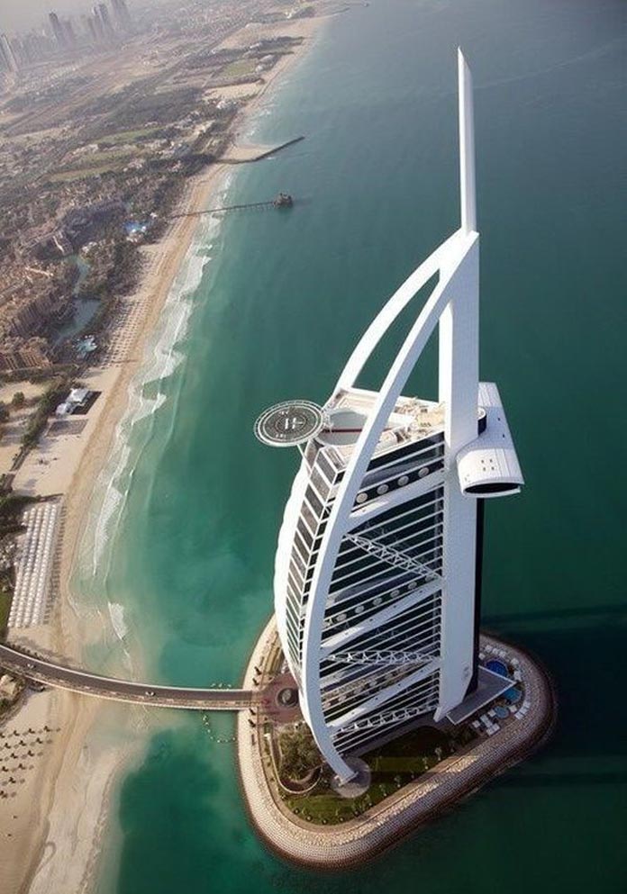  Ảnh 2: Xét về chiều cao thì Khách sạn Burj Al Arab đứng vị trí thứ 4 trên thế giới