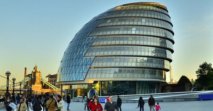 
Ảnh 5: Tòa thị chính London với kiến trúc High Tech
