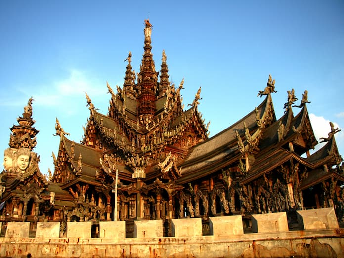 
Ảnh 17: Đây là ngôi đền cổ rất được yêu thích ở Thái Lan bởi những lối kiến trúc đẹp, độc đáo
