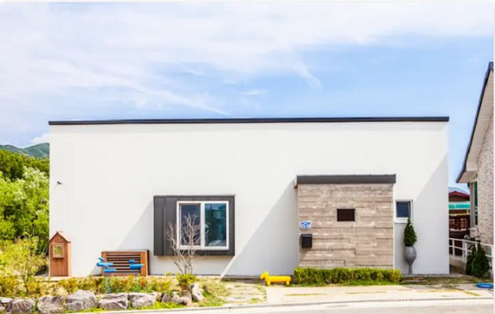 
Ảnh 2: Đá tự nhiên có độ cứng cực kỳ cao
