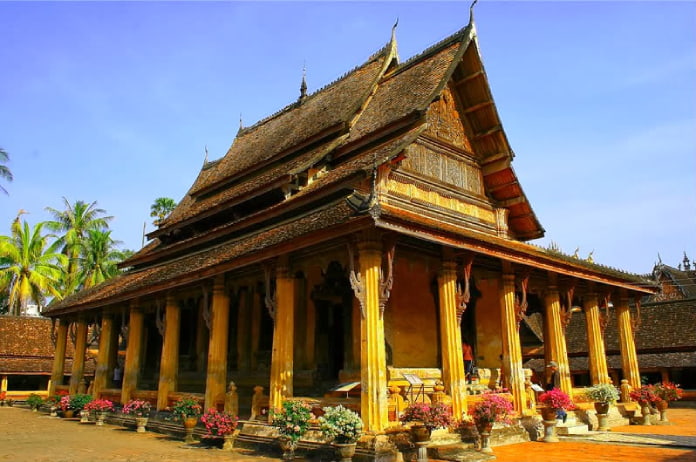 
Ảnh 5: Wat Sisaket là công trình kiến trúc Lào được xây dựng theo lối kiến ​​trúc Phật giáo Xiêm La lạ mắt.
