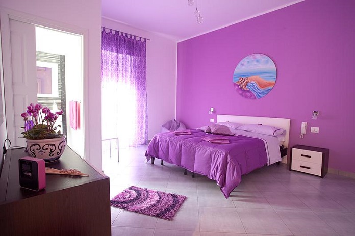 
Ảnh 11: Phòng ngủ màu tím phù hợp với gia chủ mệnh thổ
