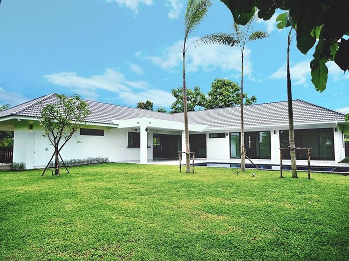 
Ảnh 4: Nhà cấp 4 mái thái chữ L đẹp
