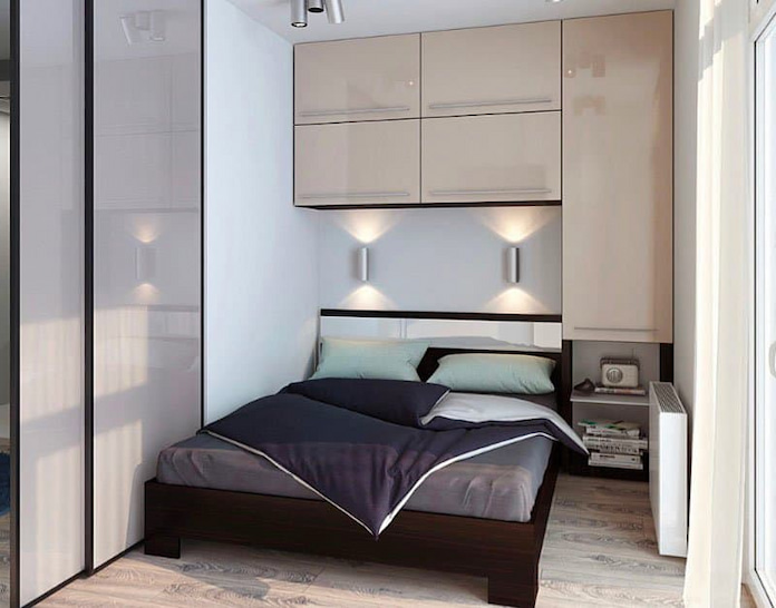 Ảnh 14: Tận dụng không gian đầu giường, thiết kế tủ kệ kịch trần là giải pháp không thể tuyệt vời hơn cho căn phòng riêng tư thêm thoải mái