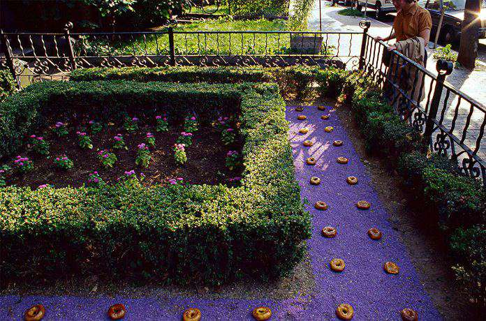 
Ảnh 17: Khu vườn Bagel Garden nổi tiếng của Martha Schwartz
