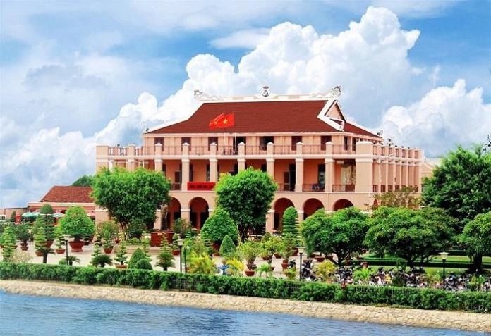 
Mẫu nhà kiểu Pháp hài hòa với thiên nhiên
