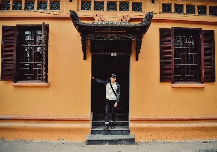 
Mẫu nhà kiểu Pháp với cửa sổ 2 lớp
