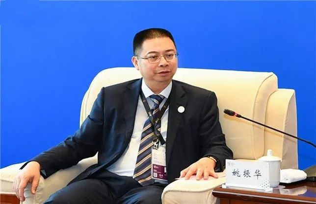 
Chân dung&nbsp;tỷ phú Yao Zhenhua -&nbsp;Chủ tịch Tập đoàn bất động sản Baoneng
