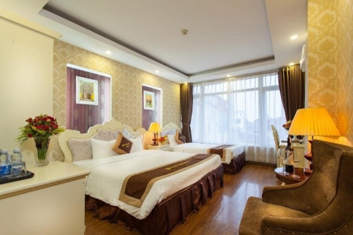 
Khách sạn Diamond Hotel tọa lạc giữa lòng Hà Nội
