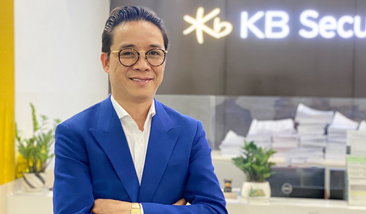 
Ông Nguyễn Đức Nhân – Giám đốc trung tâm kinh doanh, Công ty chứng khoán KB Việt Nam

