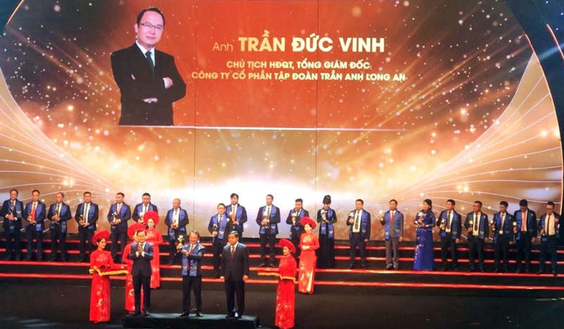 
Doanh nhân Trần Đức Vinh đoạt Giải thưởng Sao Đỏ - Doanh nhân trẻ Việt Nam tiêu biểu 2019
