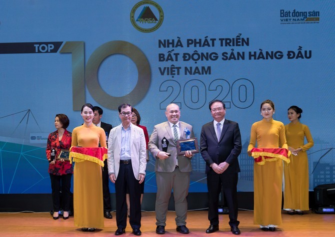 
Hưng Thịnh Land đón nhận giải thưởng “Top 10 Nhà phát triển Bất động sản hàng đầu Việt Nam 2020”
