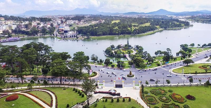 

Cho đến khi tham gia vào diễn đàn rao bán nhà đất vào thời điểm tháng 12/2021 thì ông Minh đã bất ngờ trước thông tin bài viết đăng tải ảnh căn nhà và lô đất của mình
