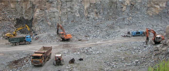 
Quá trình khai thác tại mỏ đá SOKLU 6
