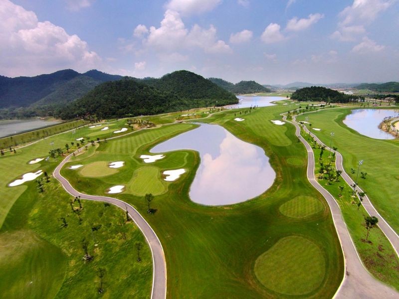 
Sân Golf đẳng cấp quốc tế - BRG Legend Hill Golf Resort Hà Nội
