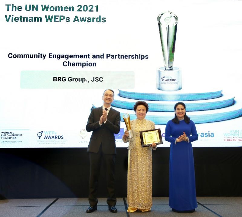 
Tập đoàn BRG nhận giải Nhất hạng mục “Bình đẳng giới thông qua tham gia của cộng đồng và quan hệ đối tác”
